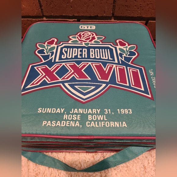 Super Bowl XXVII Stadium Giveaway Seat Cushions - Picture 8 of 12